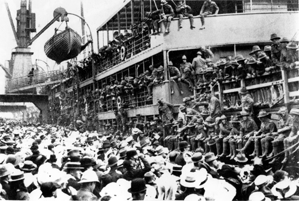 Troups embarking Wellington Troups embarking Wellington